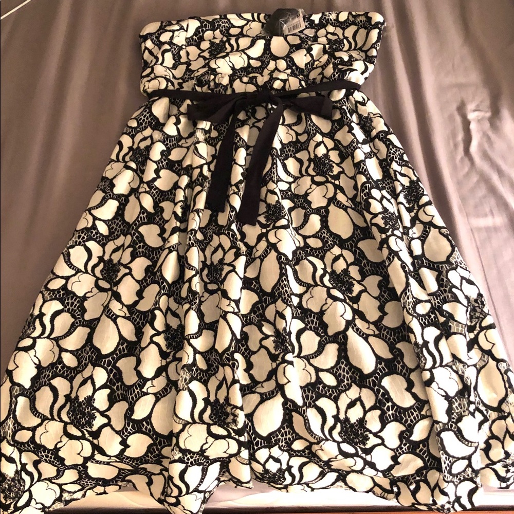 Motherhood maternity medium brand new dress